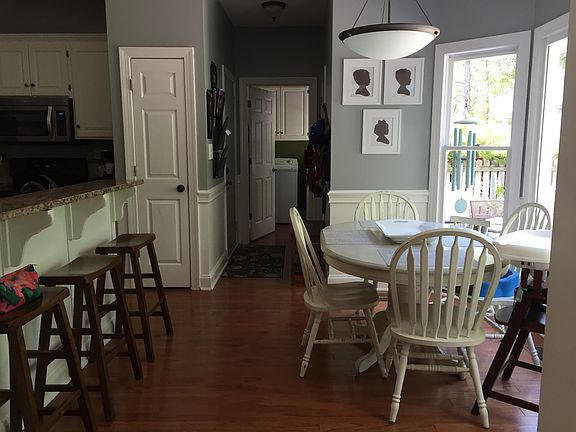 Bright, open kitchen 