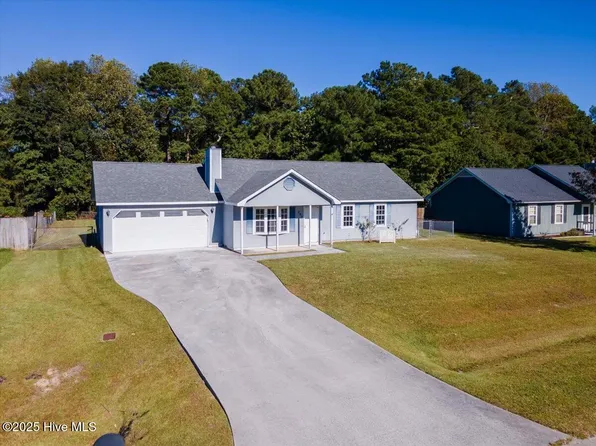 243 Zachary Lane, Hubert, NC 28539