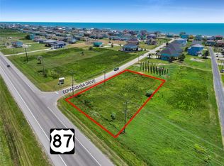 980 Copacabana Dr, Crystal Beach, TX 77650
