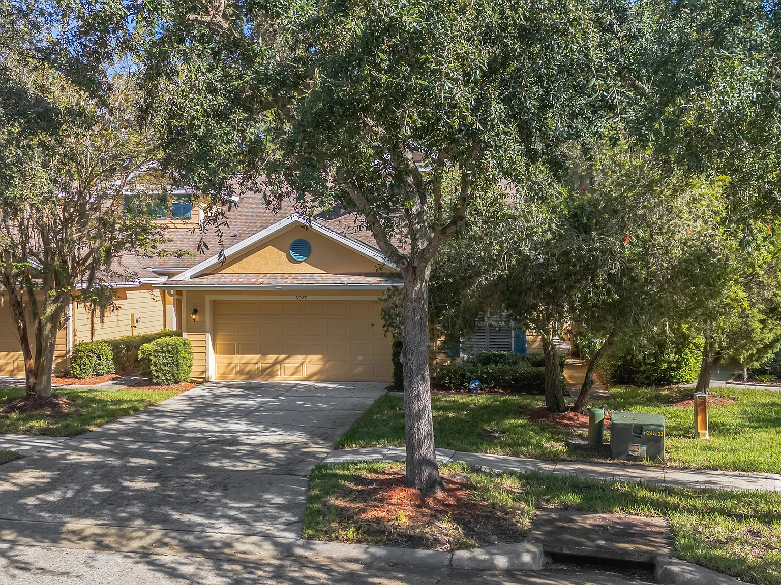 3 bed, 2.5 bath, 1670 sqft, $2,492 — Photo 1