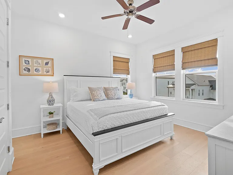 49 Seaboard Ln — Photo 46