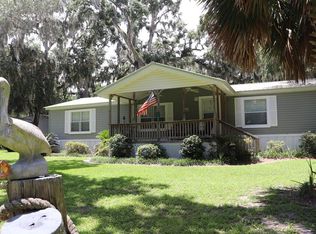 1135 Lang Ln NE, Townsend, GA 31331