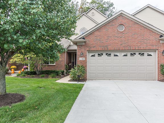 2nd image of 813 Oakwood Cir #6