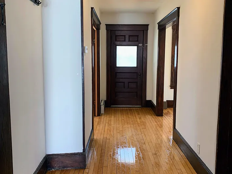 25 Glendale St #A — Photo 6