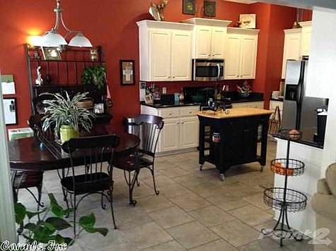 2nd image of 42 Lakeland Dr