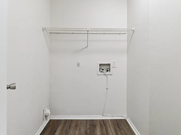B2 Laundry room