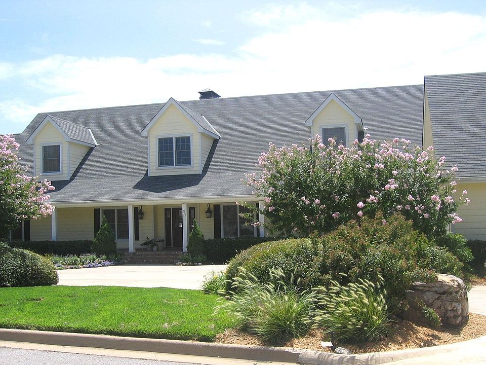 over 6400 square feet