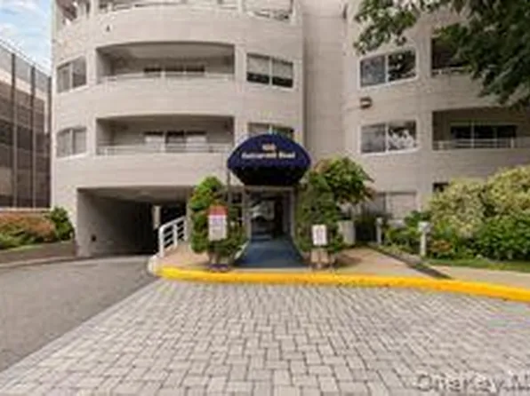 100 Cuttermill Rd APT 4V, Great Neck, NY 11021