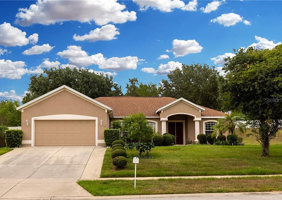 1st image of 405 Shady Pine Ct