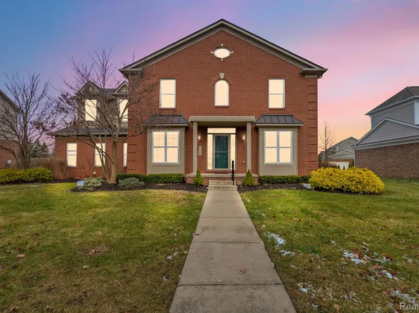 50406 Black Horse Ln, Canton, MI 48188