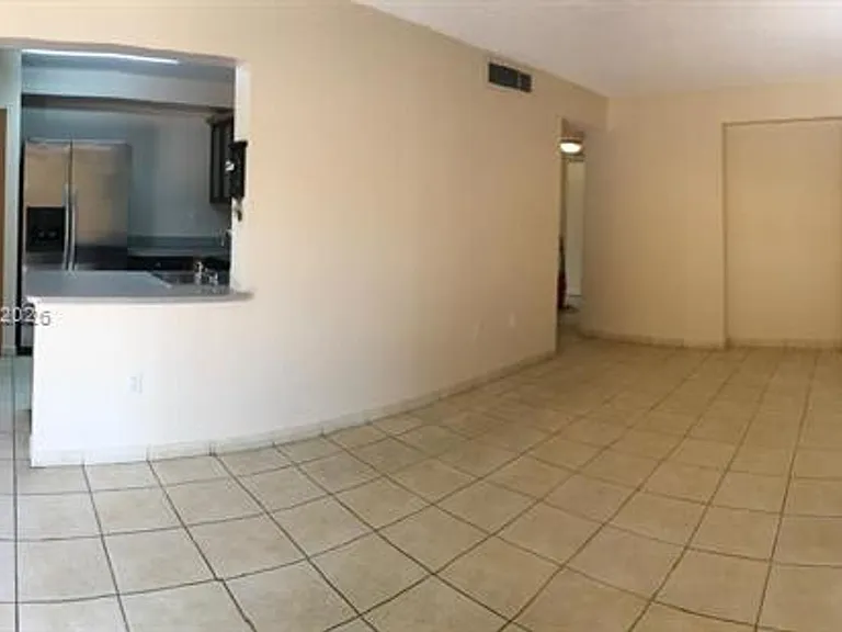 341 W Park Dr #103-15 — Photo 7
