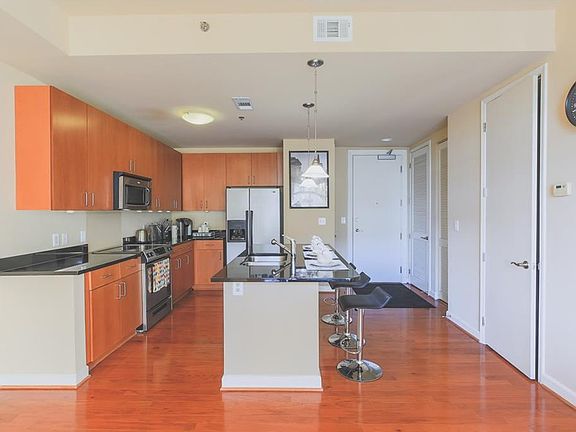 2nd image of 711 Cosmopolitan Dr #602