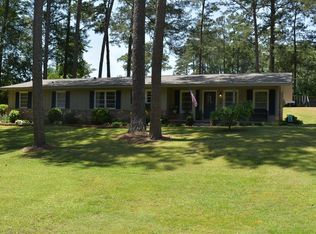 3228 Pinehaven Dr, Laurel, MS 39440