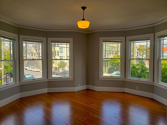 2nd image of 1401 Grove St #4