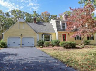 76 Little Pond County Rd, Cumberland, RI 02864