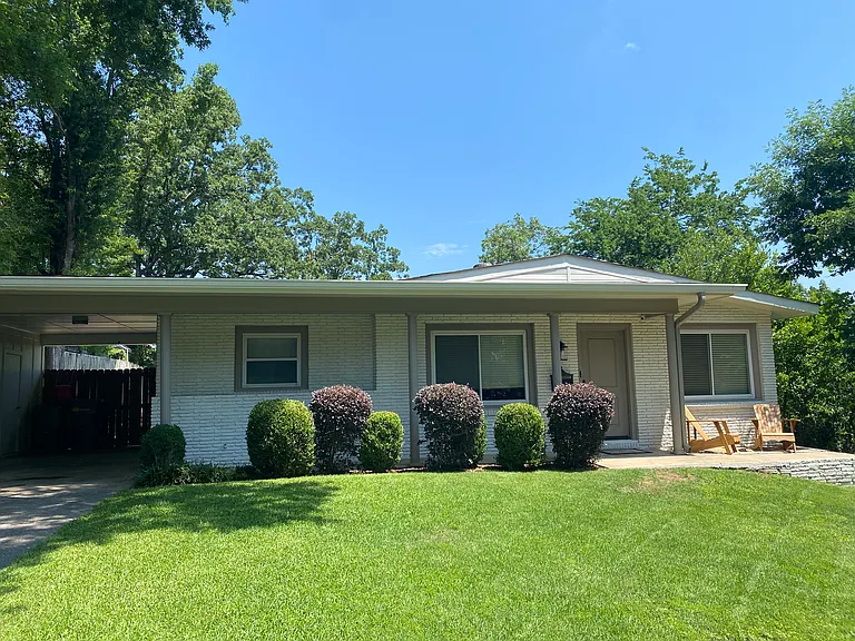 6 Mockingbird Ln — Photo 1