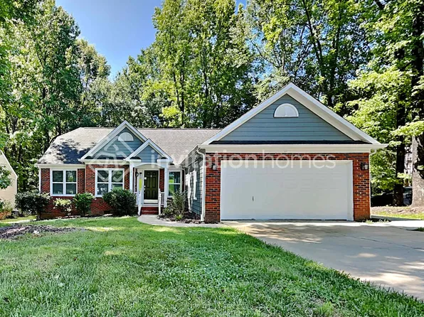 9947 Davis Lake Pkwy, Charlotte, NC 28269
