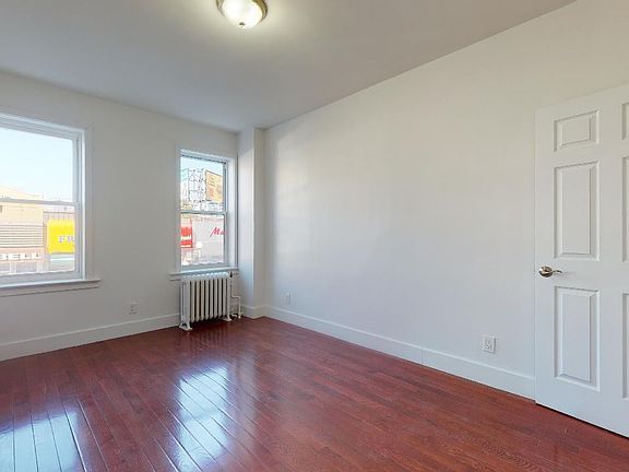 5th image of 2814 Kennedy Blvd APT 107