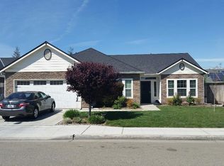 5194 W Simpson Ave, Fresno, CA