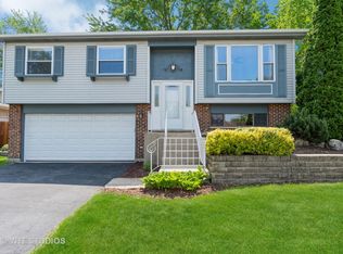5S753 Sierra Ln, Naperville, IL