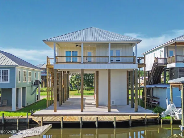 4090 Victoria St, Bay Saint Louis, MS 39520