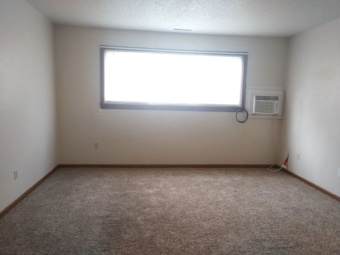 Raceway Park Apartments — Photo 4