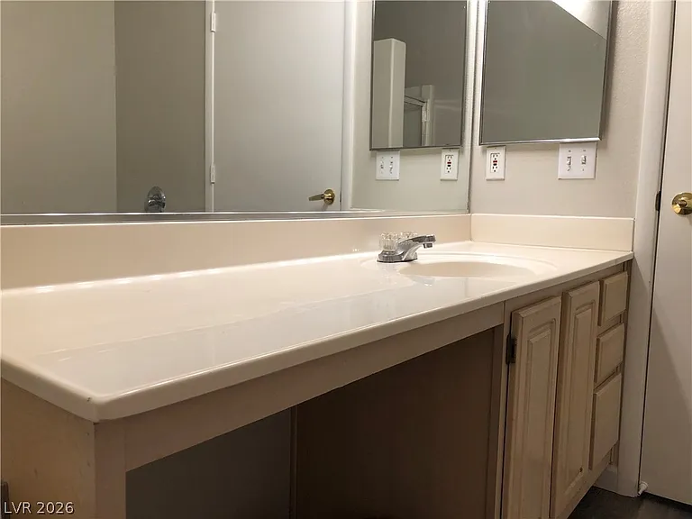 5650 E Sahara Ave #2026 — Photo 22