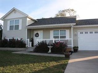 209 Ariel Ct, Desloge, MO 63601