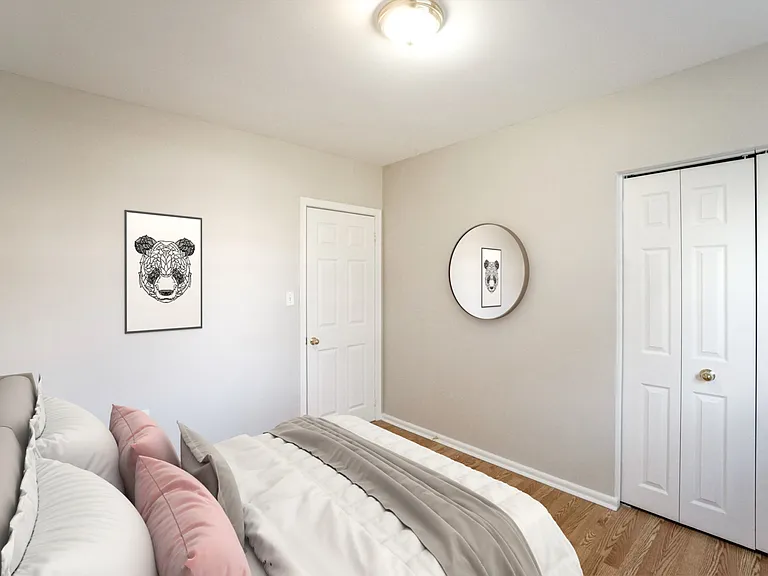 655 Mohawk Rd E — Photo 10