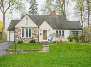 306 Eaglehead Rd, East Rochester, NY 14445