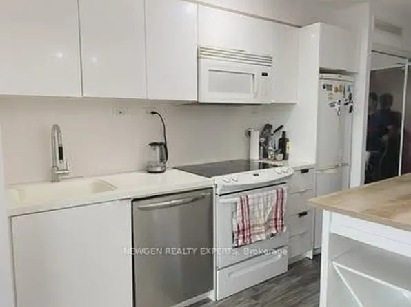 10 Capreol Ct, Toronto, ON