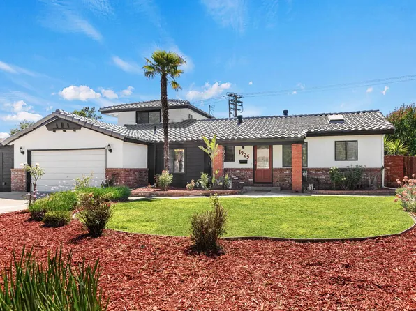 1925 Woodstock Way, Sacramento, CA 95825