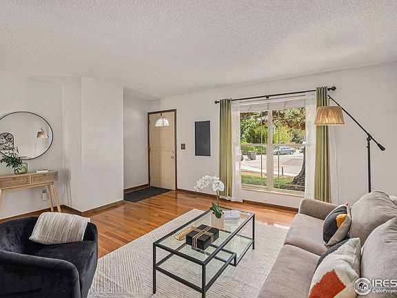 2nd image of 303 Biscayne Ct