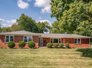 9008 Haviland Ave, Hurstbourne Acres, KY 40220