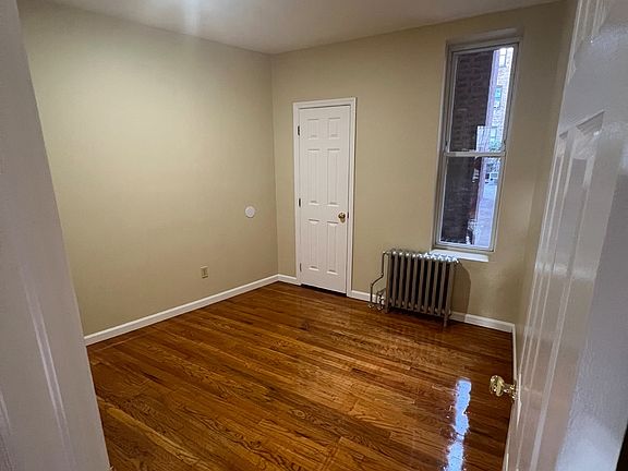 3rd image of 2292 Bathgate Ave APT A3