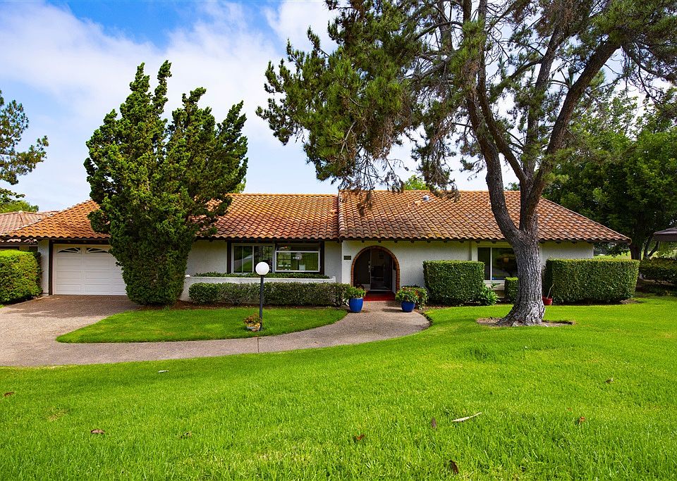 1st image of 12550 Oaks North Dr