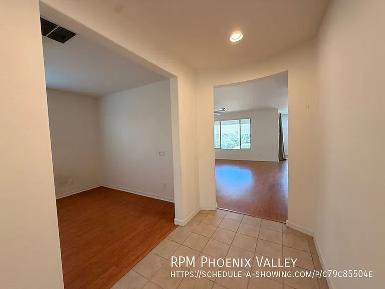 25549 N 104th Dr — Photo 2