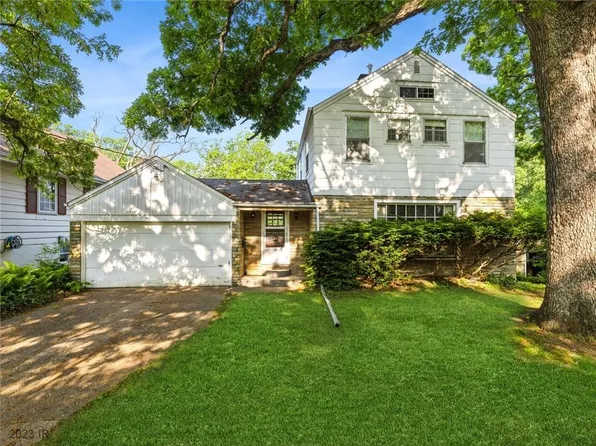 314 56th St, Des Moines, IA 50312