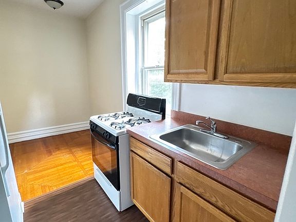 5th image of 236 W Harvey St #2R