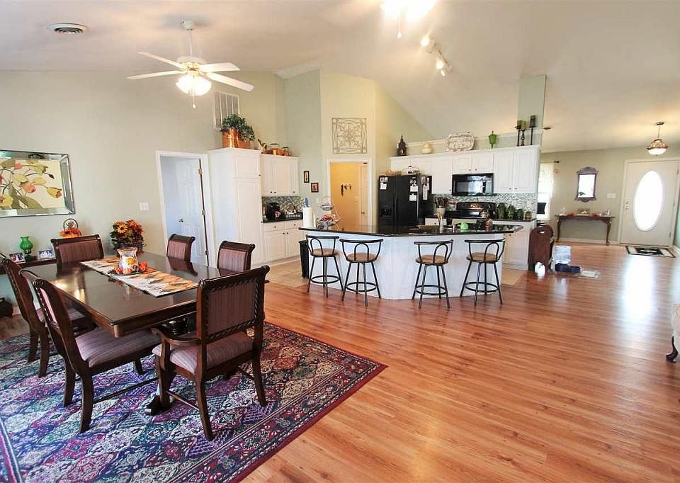 16 Somerset Dr, Weyers Cave, VA 24486 Zillow