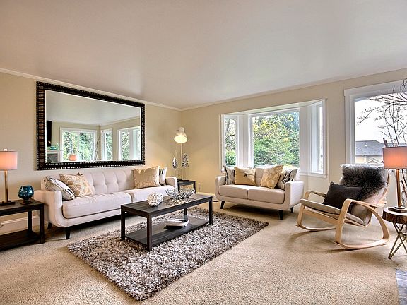 4th image of 456 W Lake Sammamish Pkwy NE