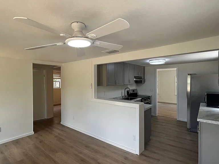 148 Willis Rd — Photo 5