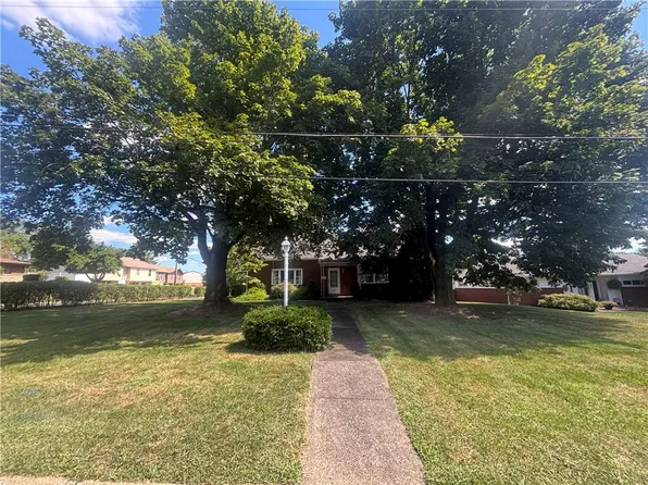 249 Clarendon Ave, New Kensington, PA 15068