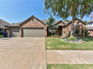 14617 Fossil Creek Ln, Oklahoma City, OK 73134