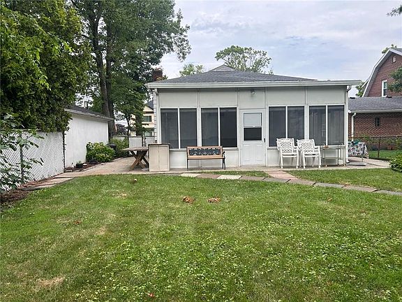 2nd image of 149 Hillcrest St
