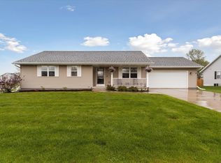 594 Vision Dr, Evansville, WI 53536