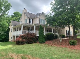 202 Walnut Ridge Dr, Hoschton, GA 30548