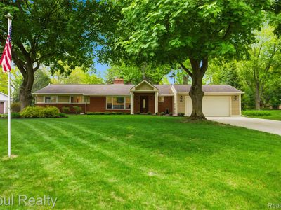 24018 Lynwood Dr, Novi, MI, 48374