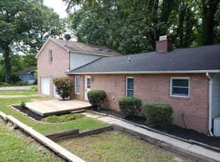 464 East Dr, Oak Ridge, TN 37830