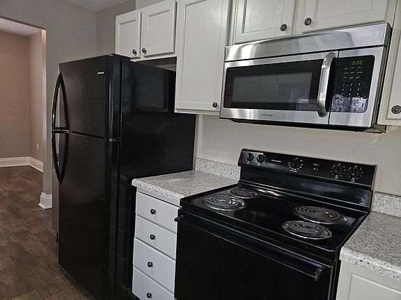 2nd image of 1527 Niles Ave